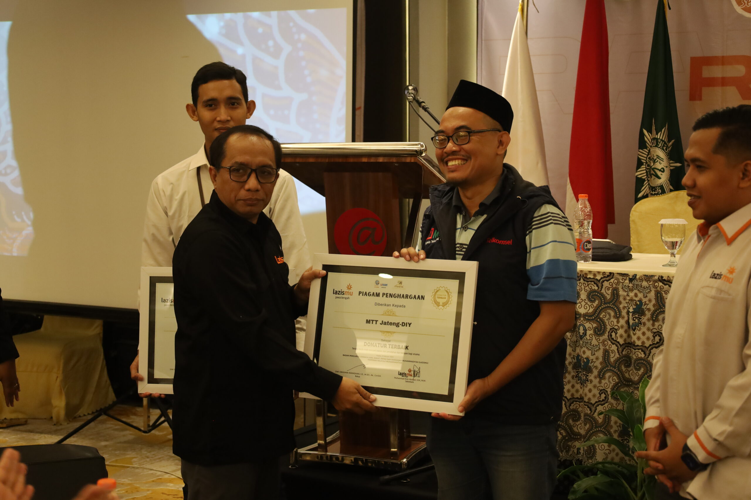 MTT dapat penghargaan