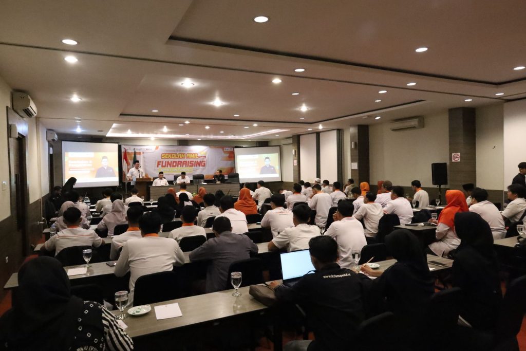 sekolah amil fundraising 2026