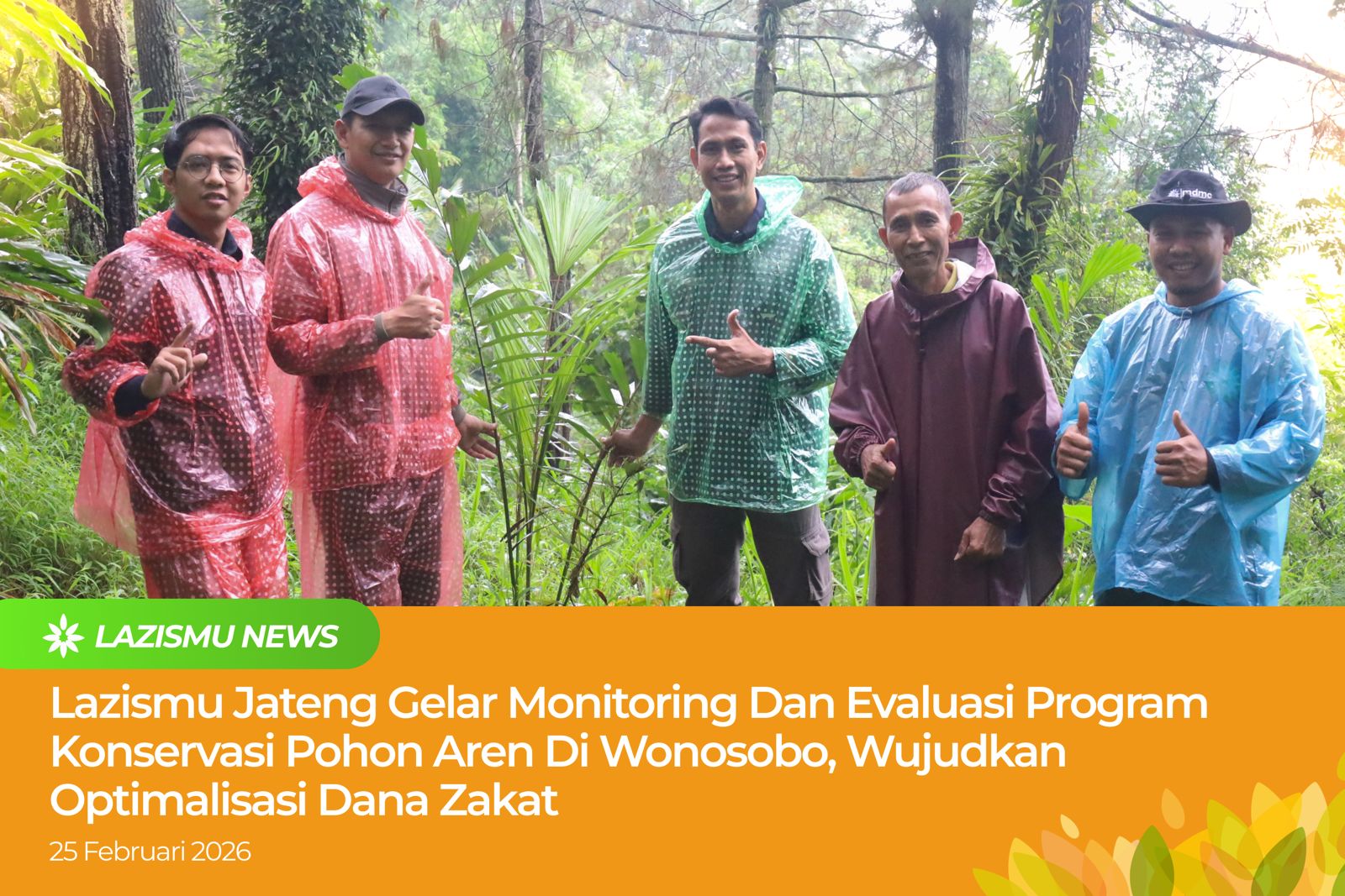Tim Lazismu Jateng melakukan monitoring konservasi pohon aren di Wonosobo.