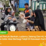 Relawan Lazismu Jawa Tengah berbagi takjil di depan UNIMUS